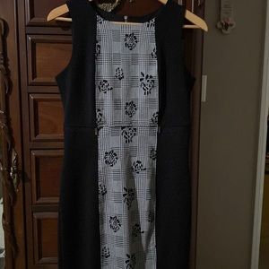 Woman’s Black and print dress - size 10 -Enfocus  Studio
